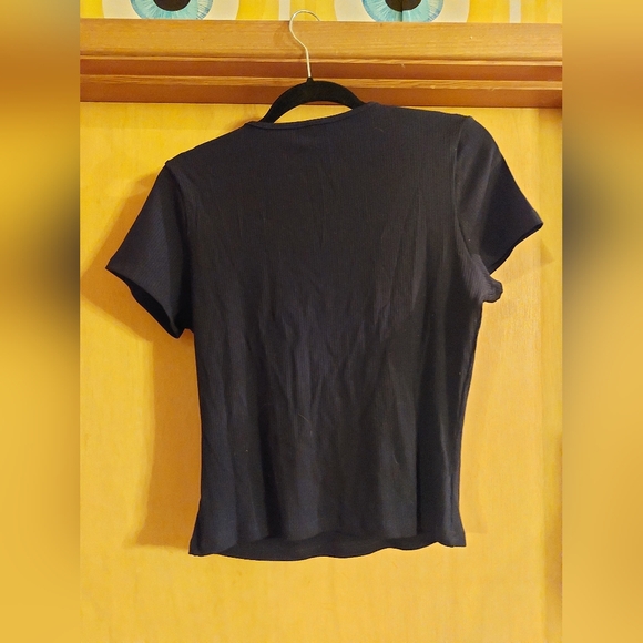 Fashion Brand Company Tencel Flower Top - Picture 3 of 3